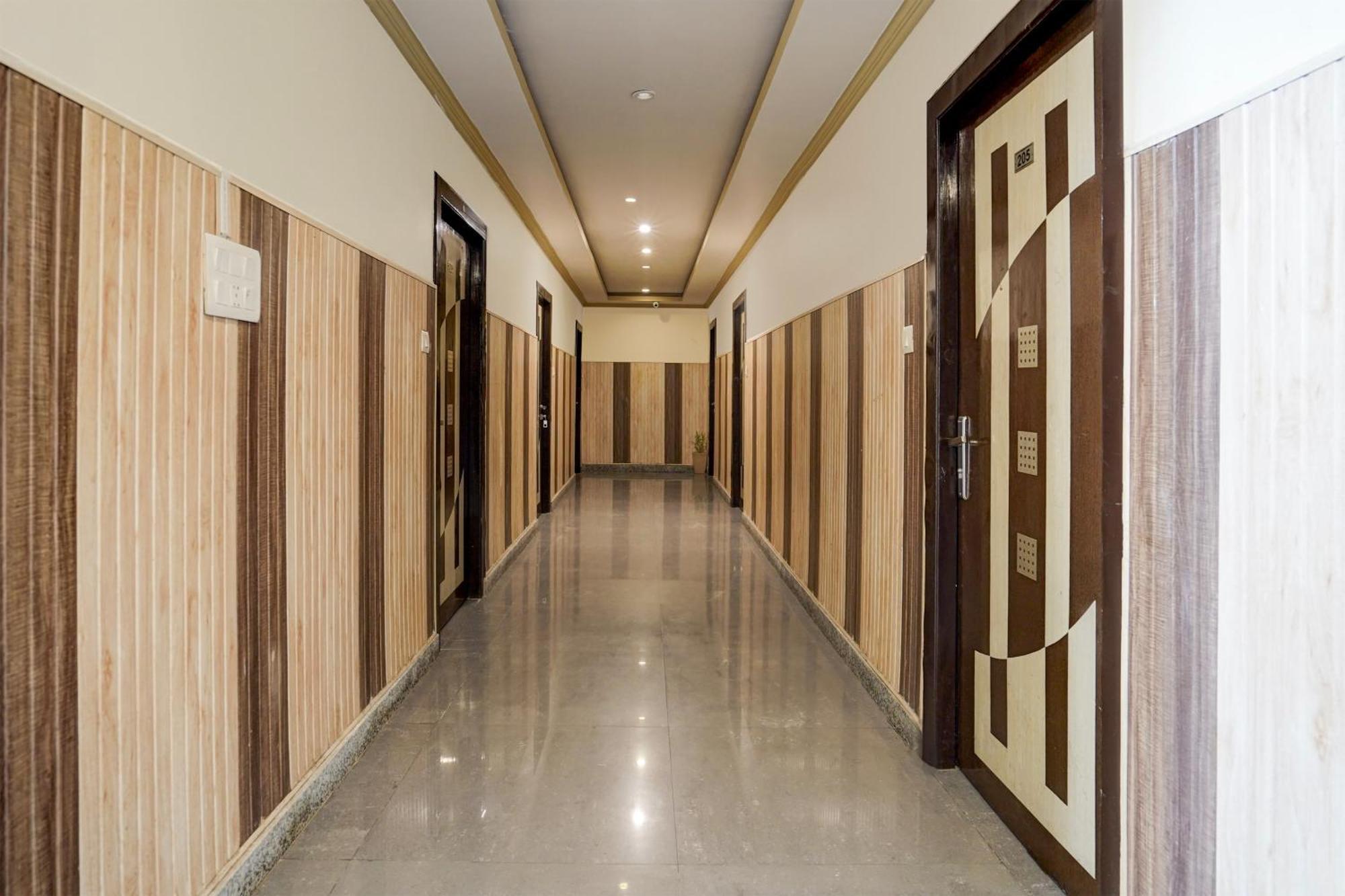 Hotel Super Townhouse Haridwar Near Har Ki Pauri Extérieur photo